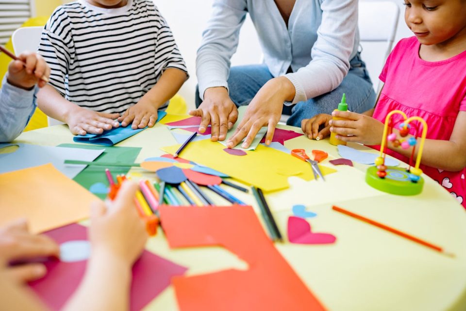 Children doing a guided arts and crafts activity. (Yan Krukau/Pexels)